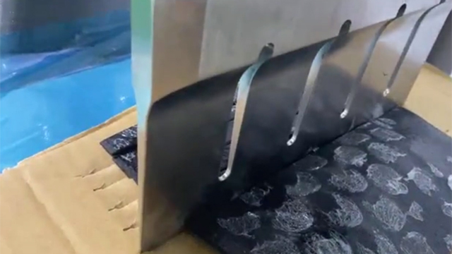 Ultrasonic rubber cutting